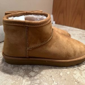 Arizona Womens Spring Flat Heel Winter